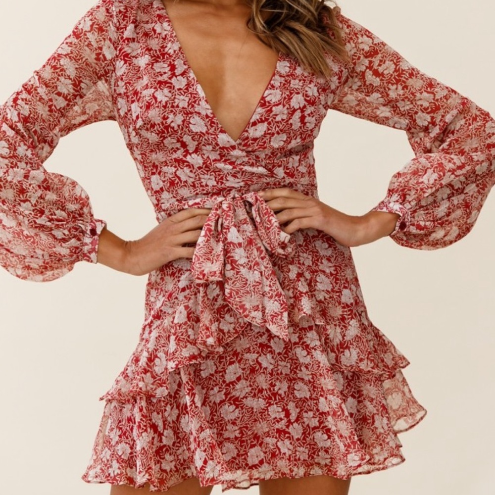 NWT Sundae Muse Allegra Wine Gold Beige Floral Ruffled Deep V-Neck Dress Sz US 8